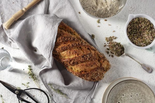 CHIA TOHUMLU EKMEK